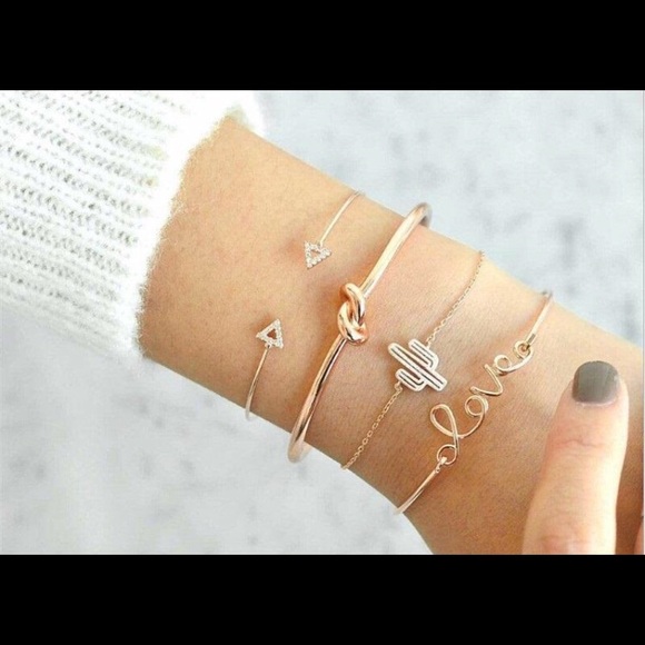 Jewelry - ⚡️ Last One🌵 Cactus Bracelet set of 4 love gold